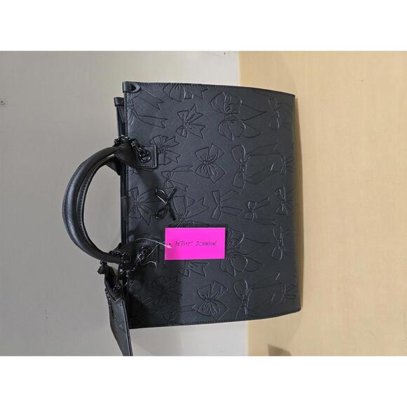 Betsey Johnson XOKIARA2 Black Embossed Bow Satchel Handbag - Picture 3 of 7
